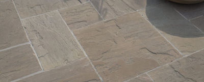 Antique & Tumbled Finish Paving Slabs