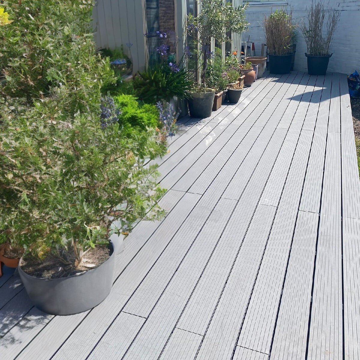 Classic Composite Decking - Graphite Grey - 3.6M Reversible Wood-Grain / Grooved Deck Board