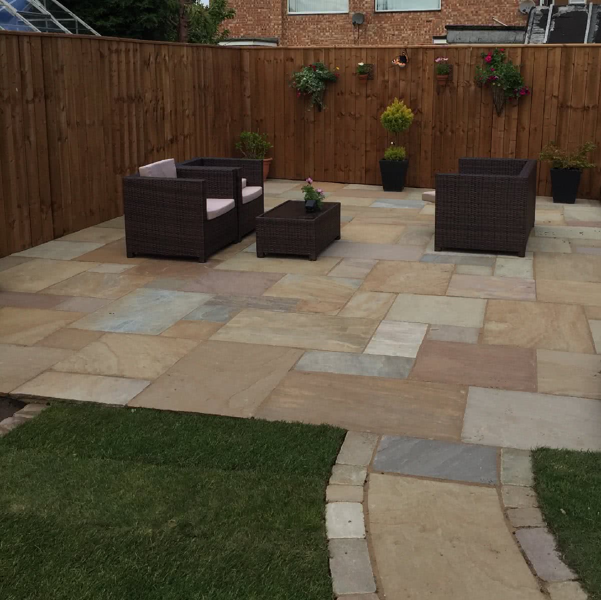 Desert Buff 18mm Calibrated Sandstone Paving - Mixed Sizes