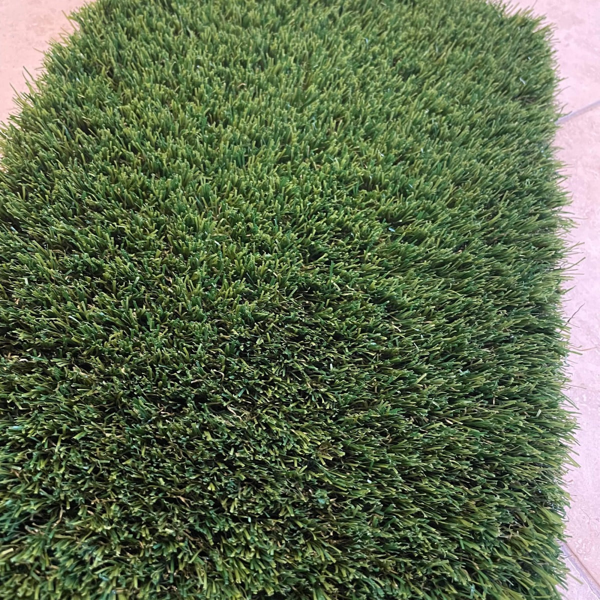 Buxton 38mm Artificial Grass