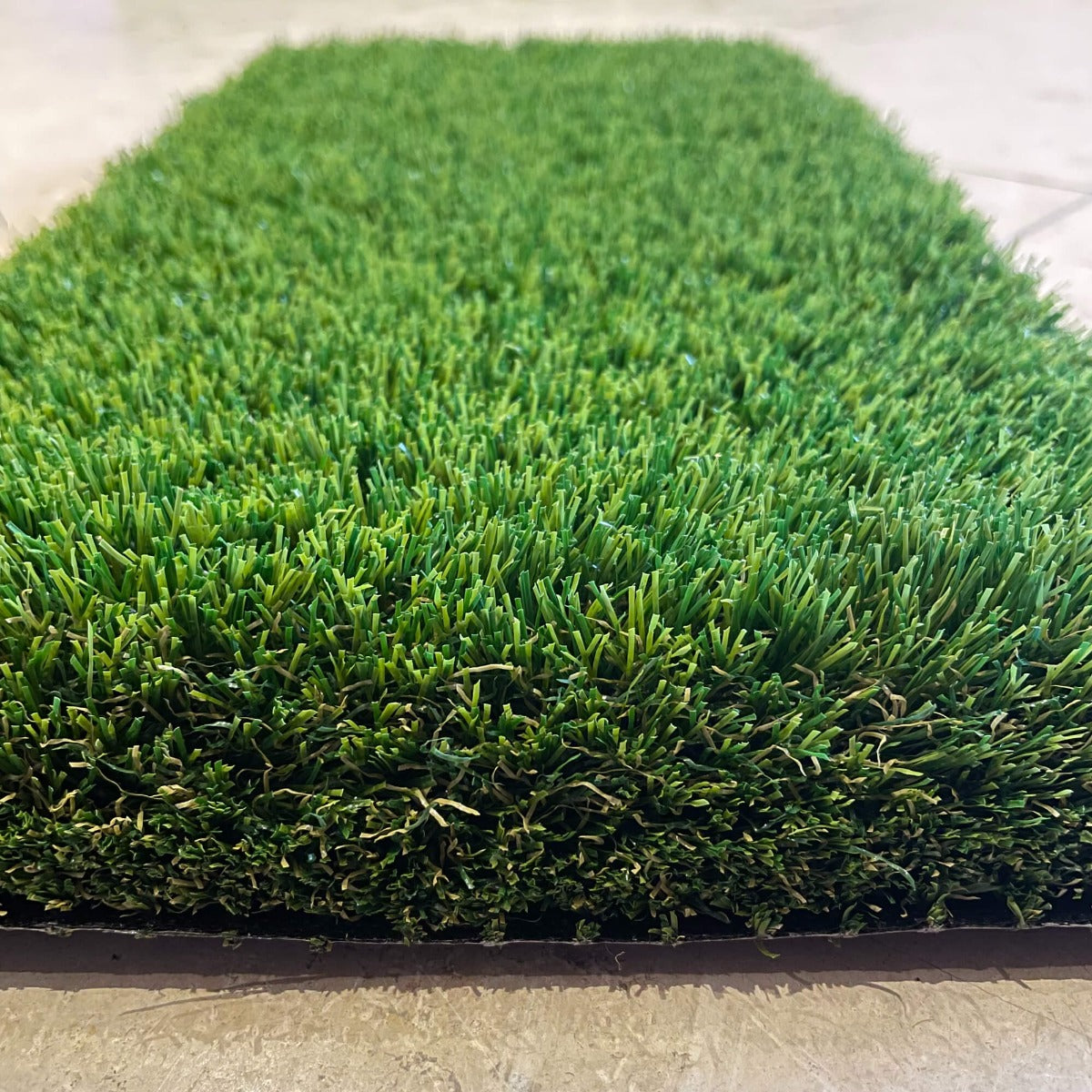 Buxton 38mm Artificial Grass