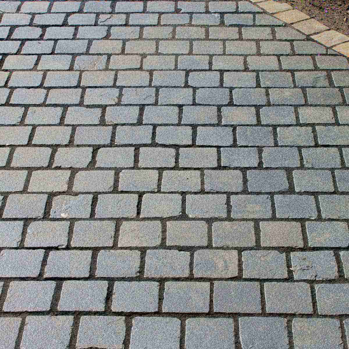 Kadapa Black Limestone Paving Cobble Setts - 100 x 100mm (500 per Pack)