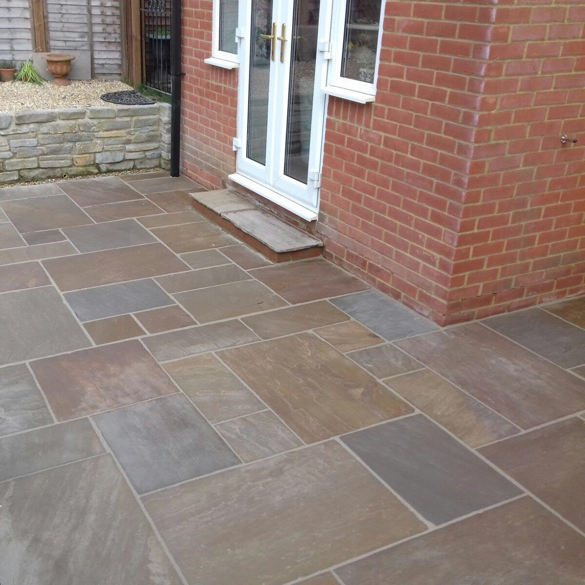 Rustic Brown 22mm Calibrated Sandstone Paving - Mixed Sizes