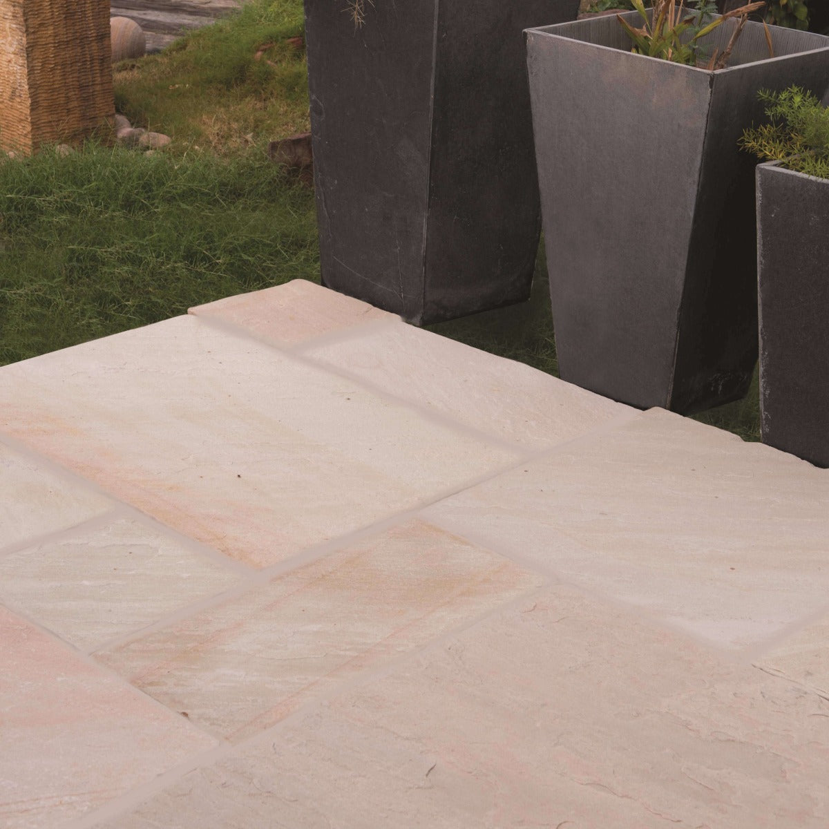 Strata Stones Amalfi Antiqued/Tumbled Mint Sandstone Paving Project Pack - 15.25m2 Pack